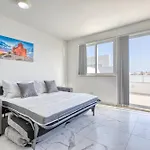 Διαμέρισμα New! Sant Anna Residences, Ph 7 By Sf Homes *