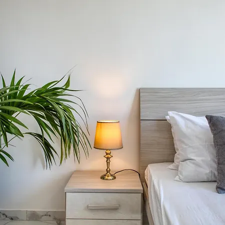 New! Sant Anna Residences, Ph 7 By Sf Homes * マルサスカーラ